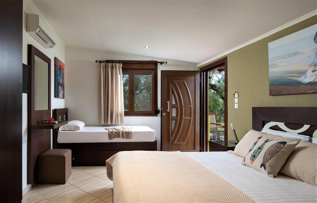 Sunday Resort Gerakini Bagian luar foto