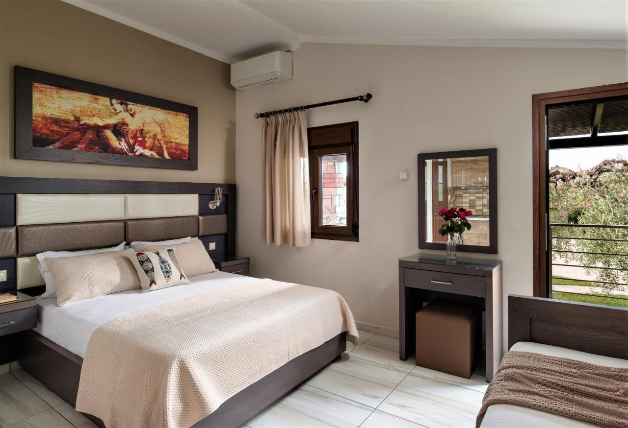 Sunday Resort Gerakini Bagian luar foto