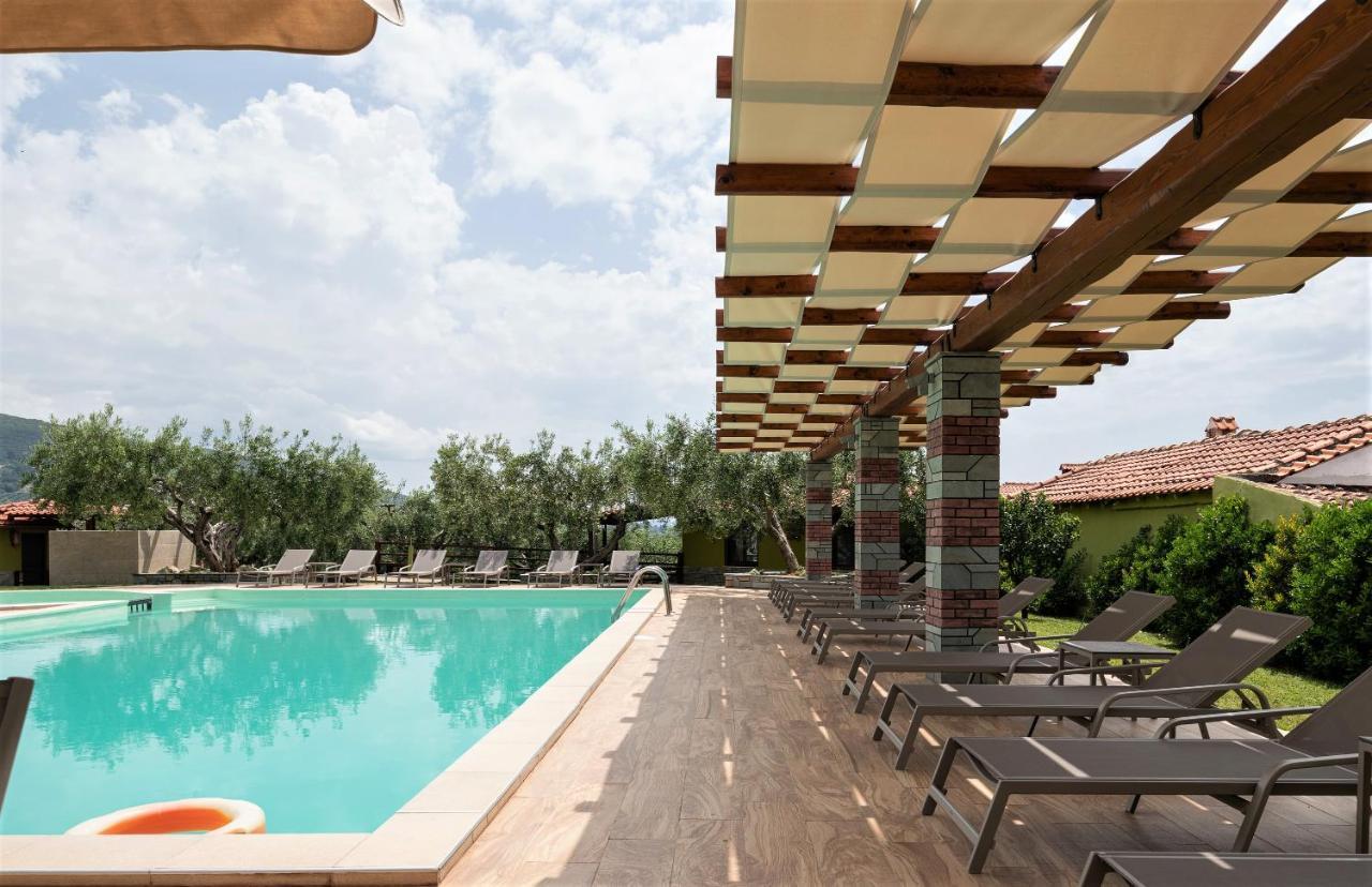 Sunday Resort Gerakini Bagian luar foto