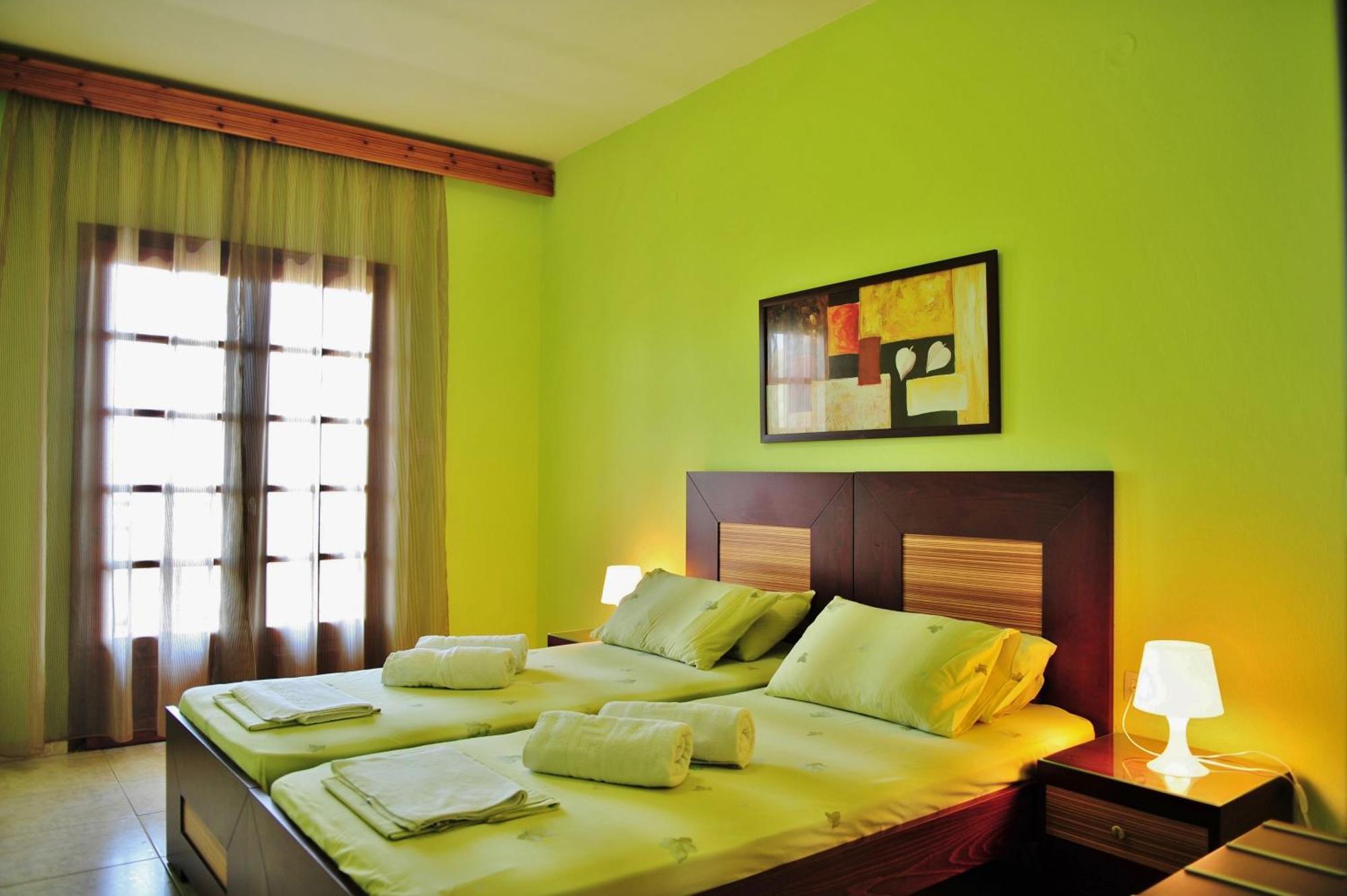 Sunday Resort Gerakini Bagian luar foto